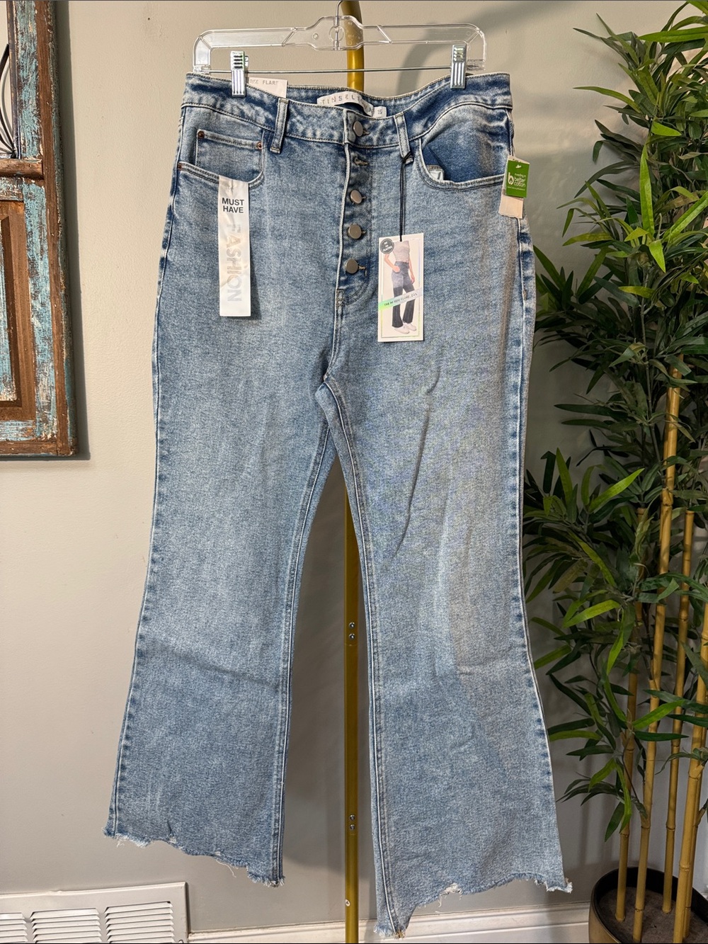 Tinseltown hi rise Light Blue Button-Fly Flare Jeans NWT 15